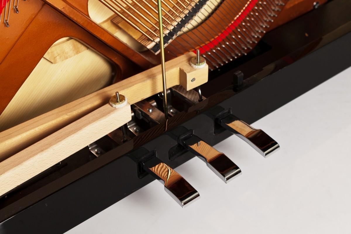 Klavier Feurich 115 Premiere