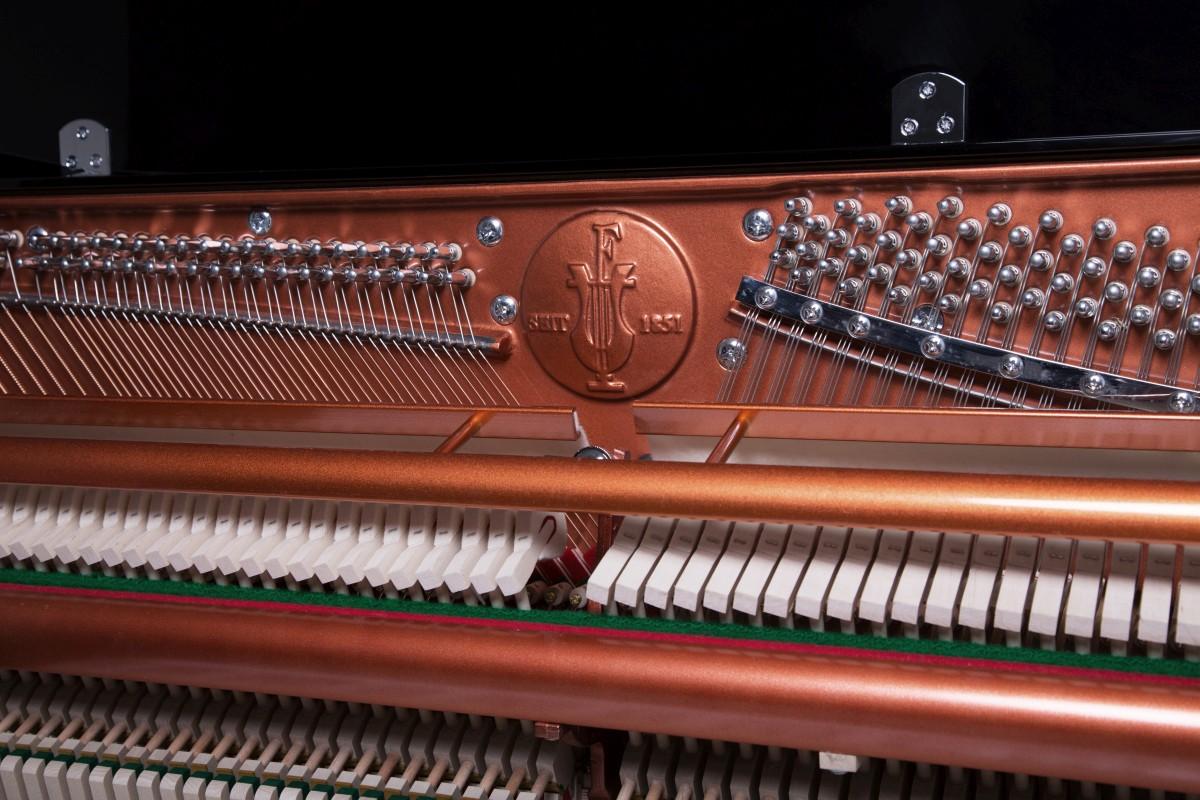 Klavier Feurich 115 Premiere
