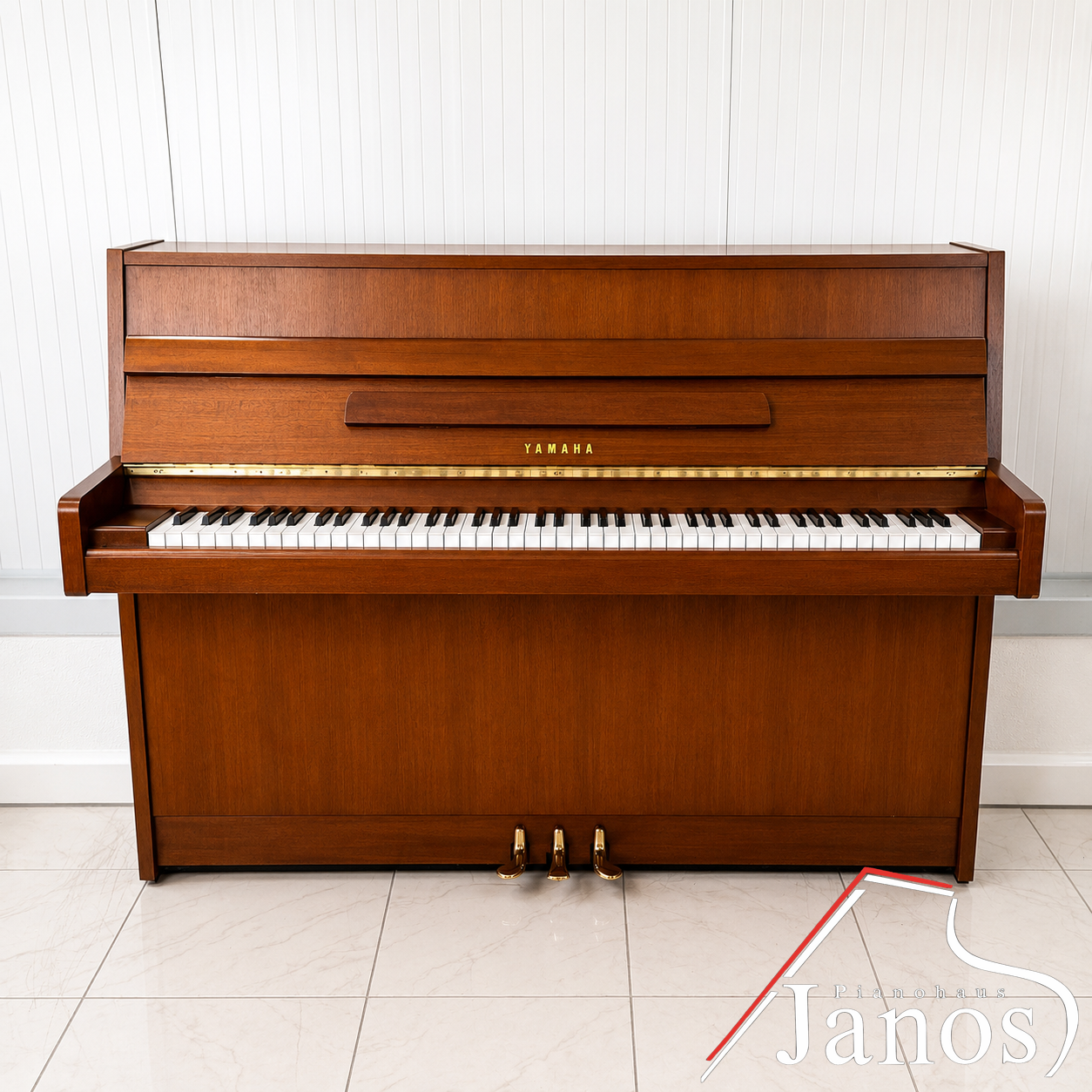 Klavier Yamaha 104 - Nussbaum