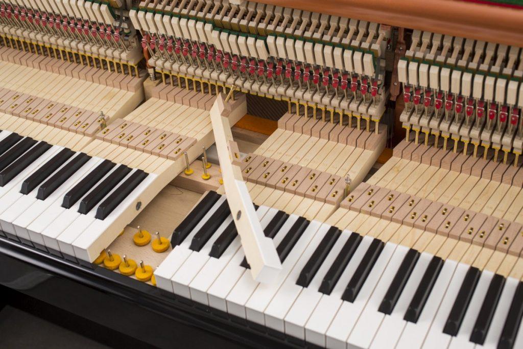 Klavier Feurich 122 Universal