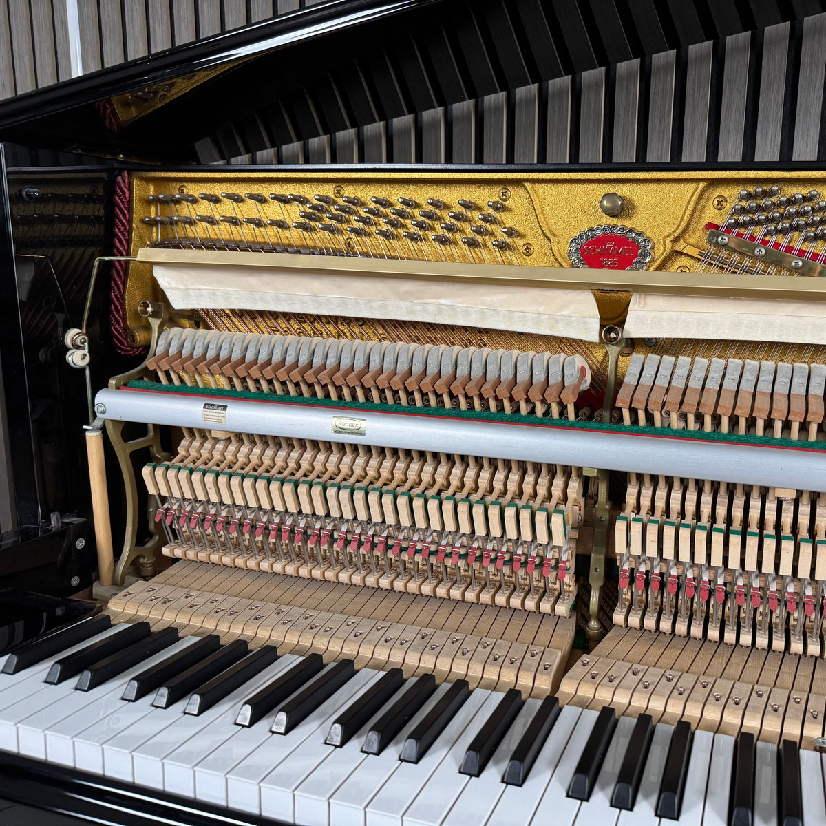 Klavier Schimmel 118 TC - Schwarz Hochglanz