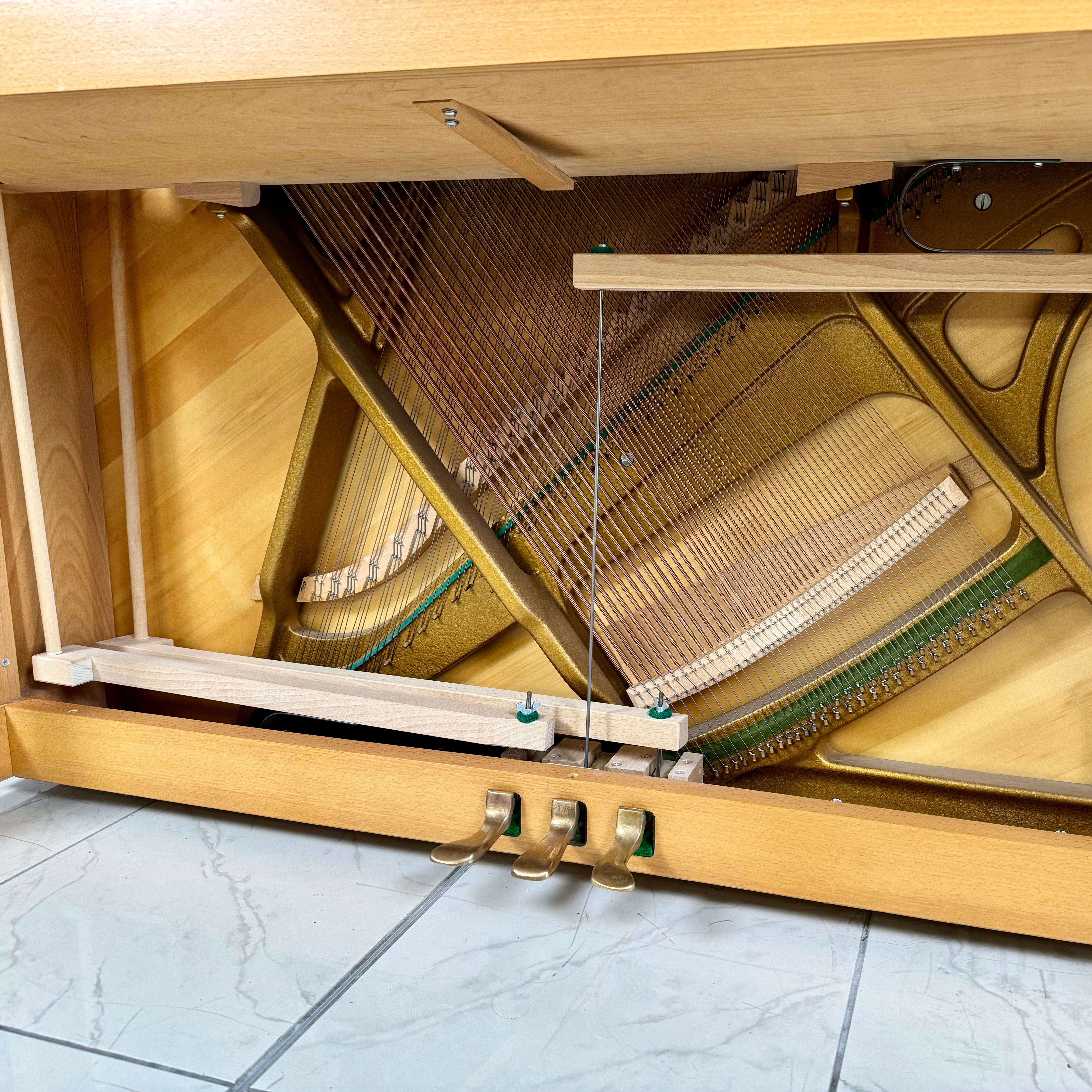 Klavier Zimmermann 116 Konsole - Buche - by C. Bechstein