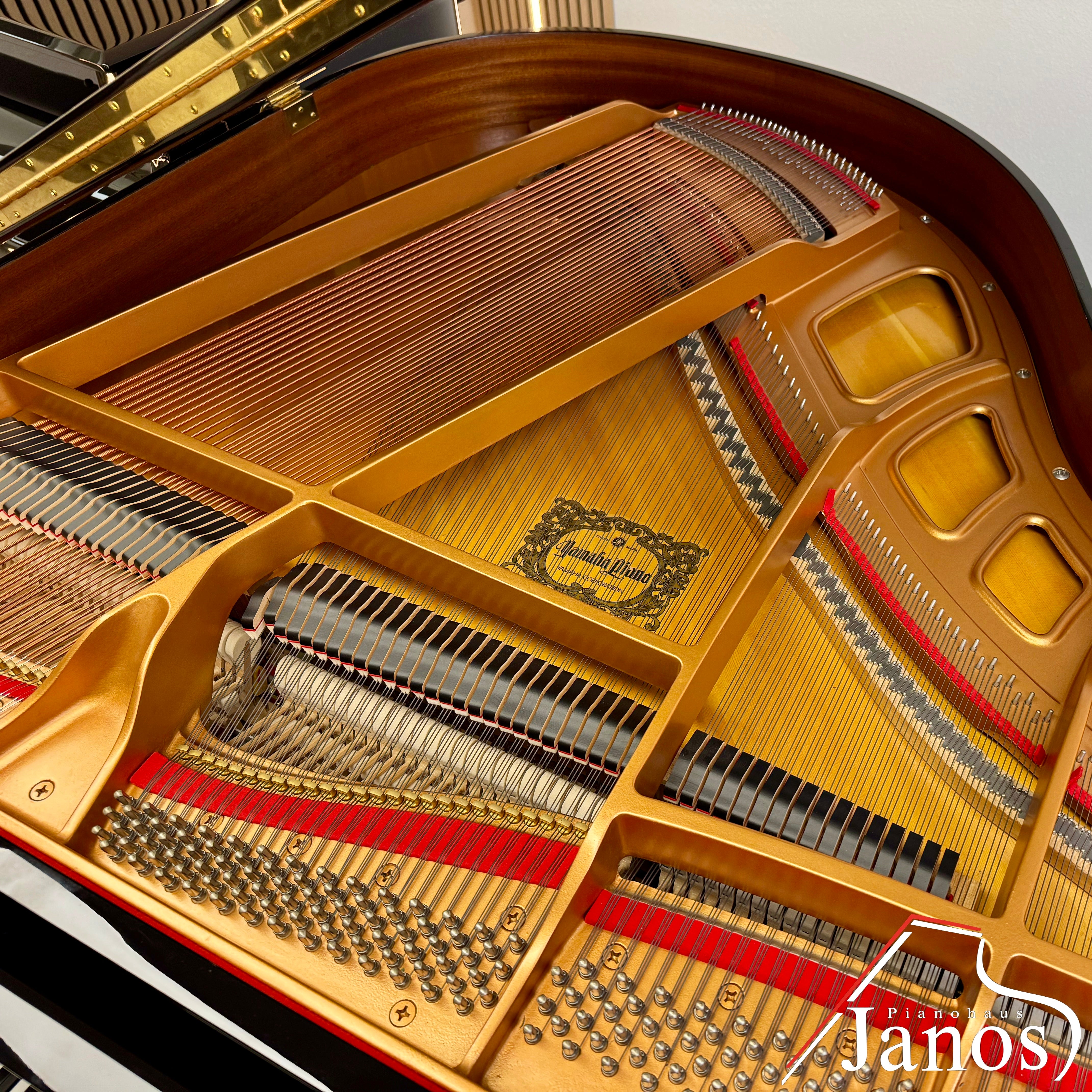 Flügel Yamaha GA1 - Schwarz Hochglanz