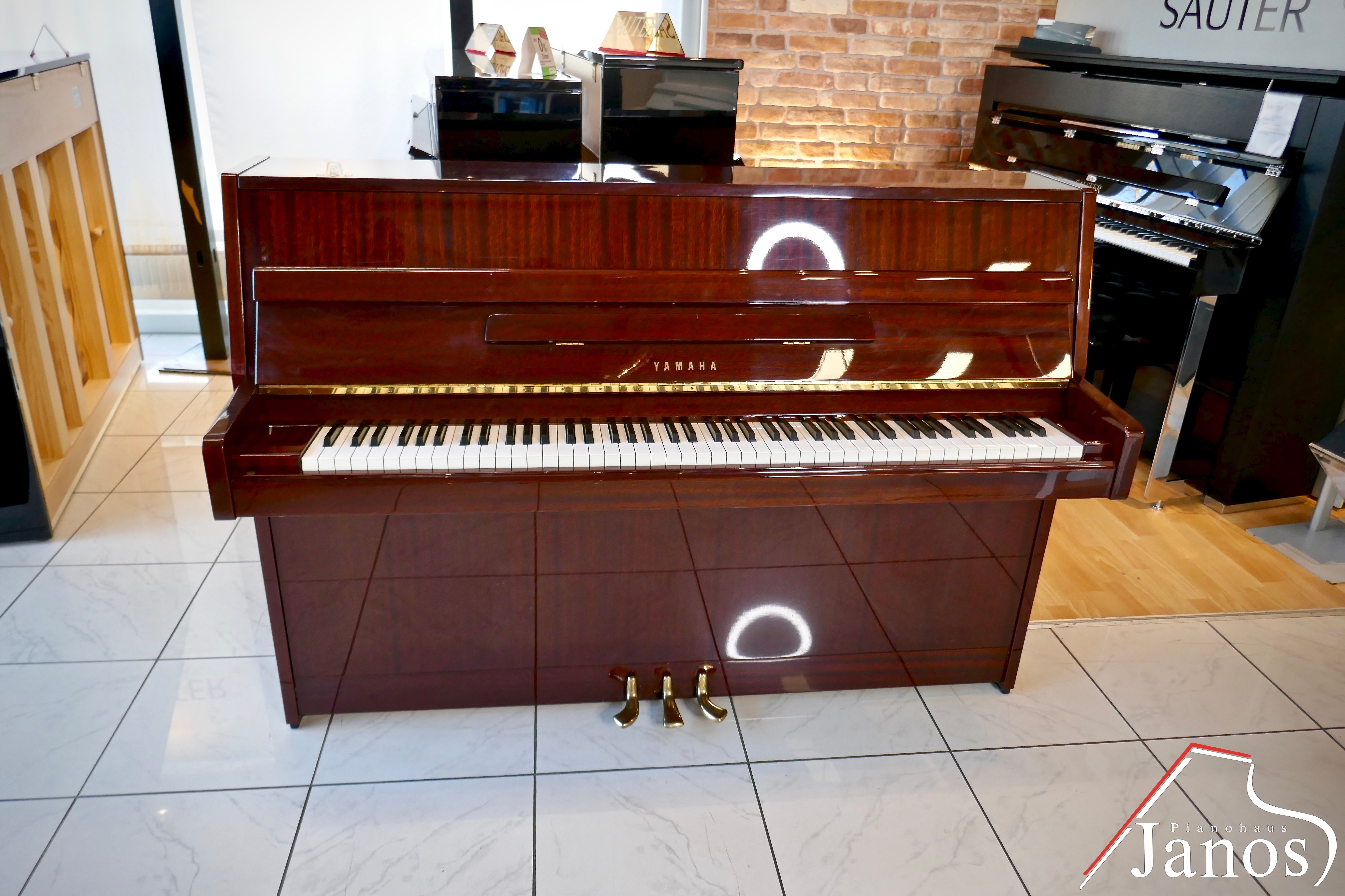 Klavier Yamaha M1JR - Mahagoni Hochglanz
