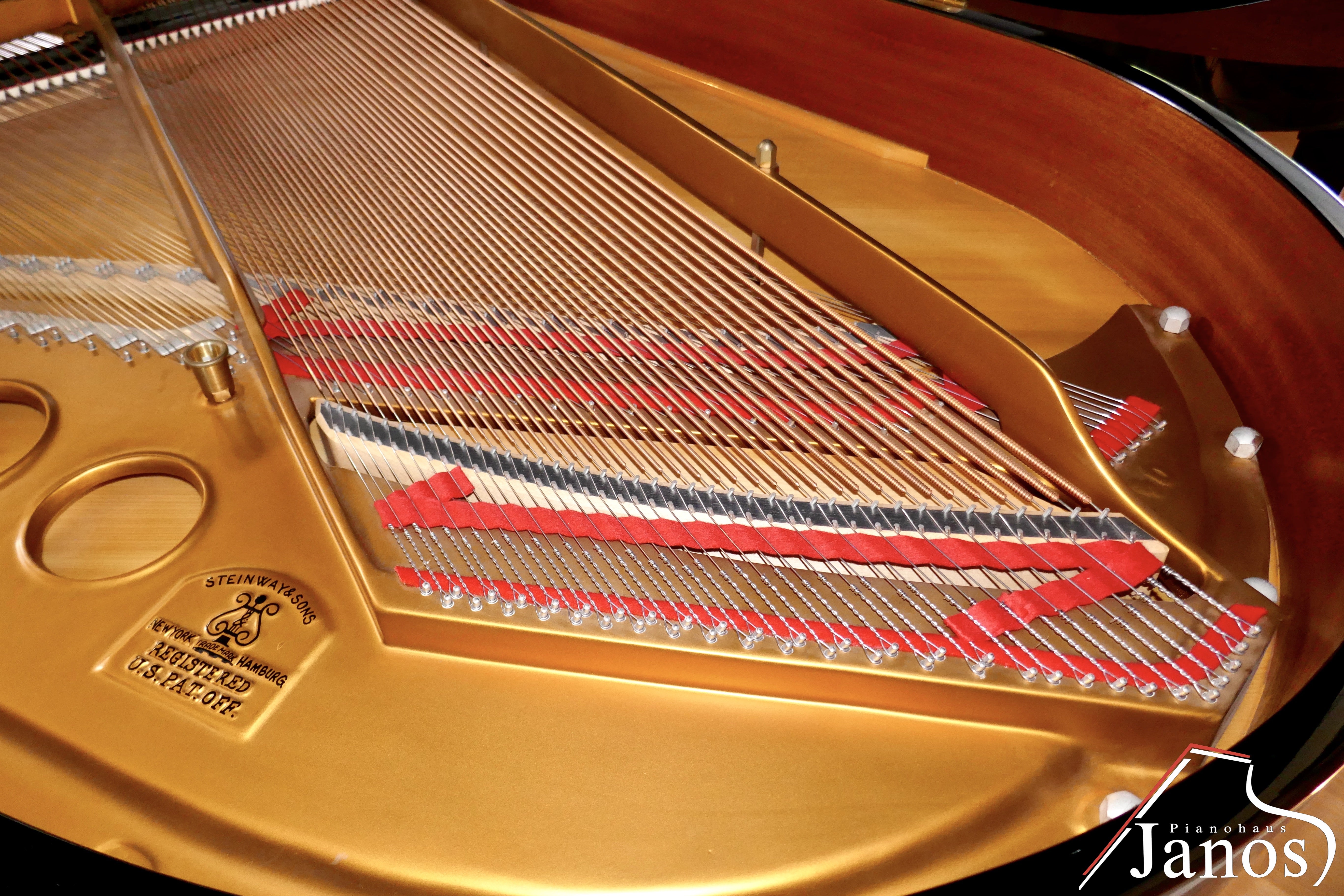 Flügel Steinway & Sons M-170 - Schwarz Hochglanz