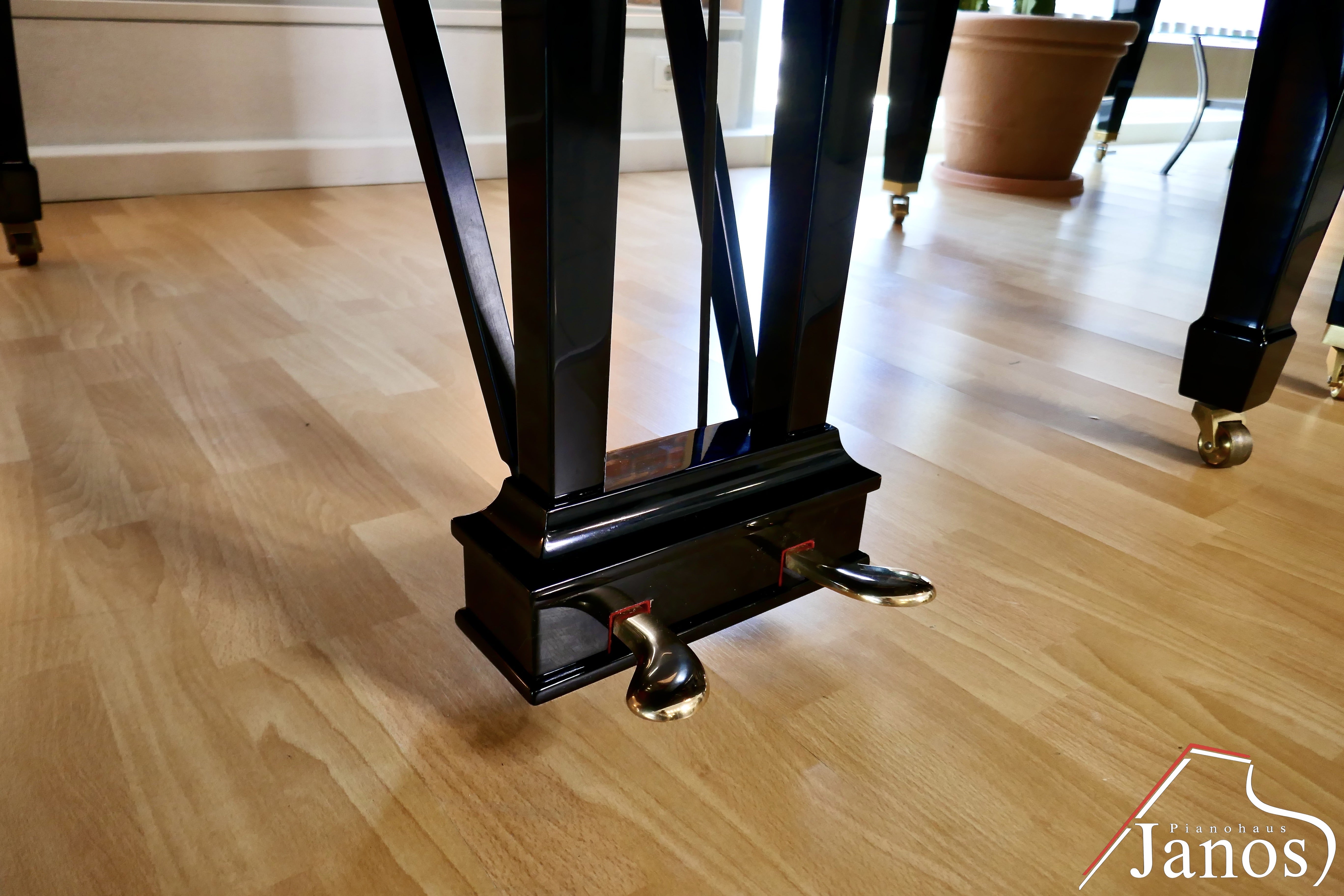 Flügel Steinway & Sons M-170 - Schwarz Hochglanz