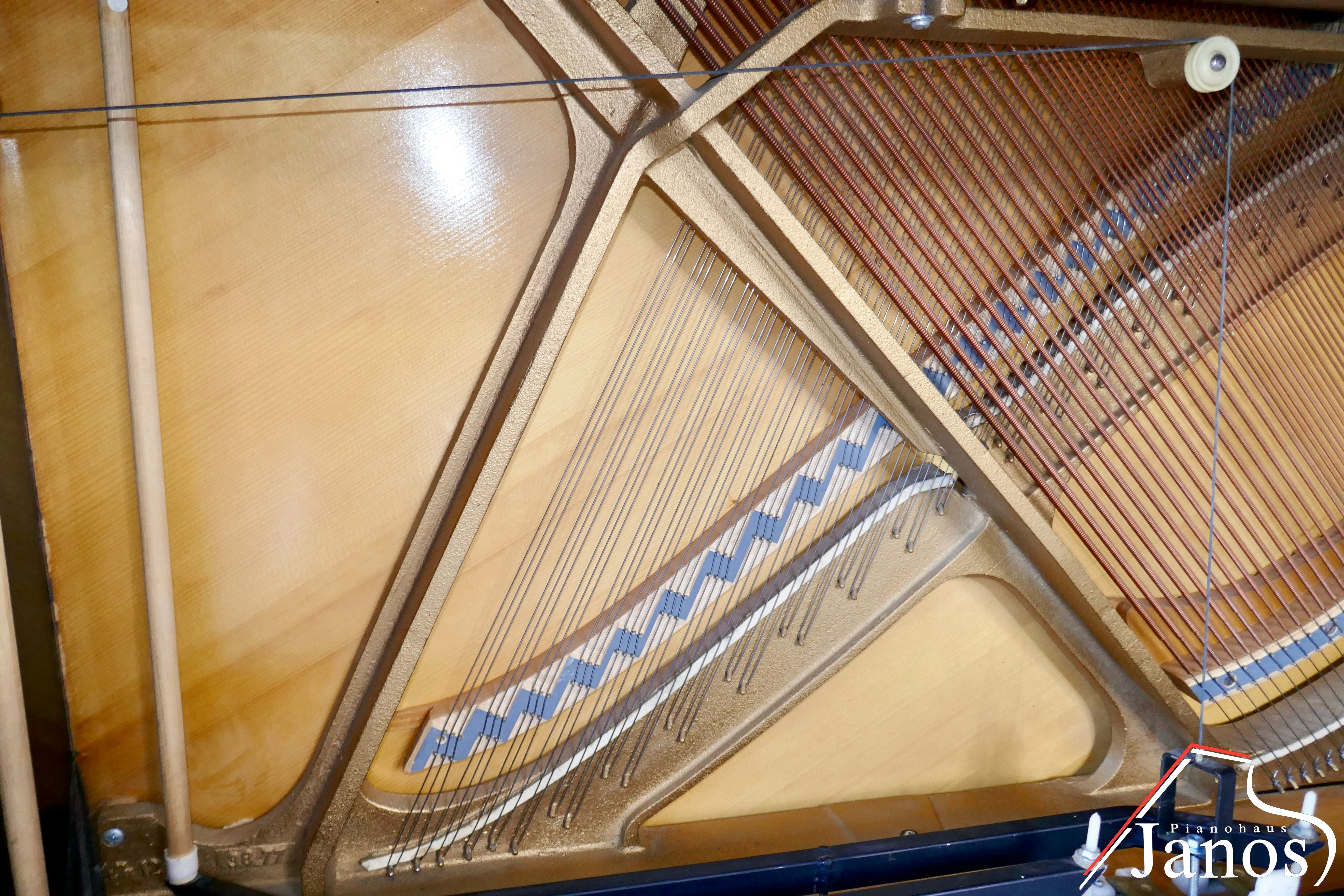 Klavier Schimmel 112 Design Exclusive - Schwarz Hochglanz