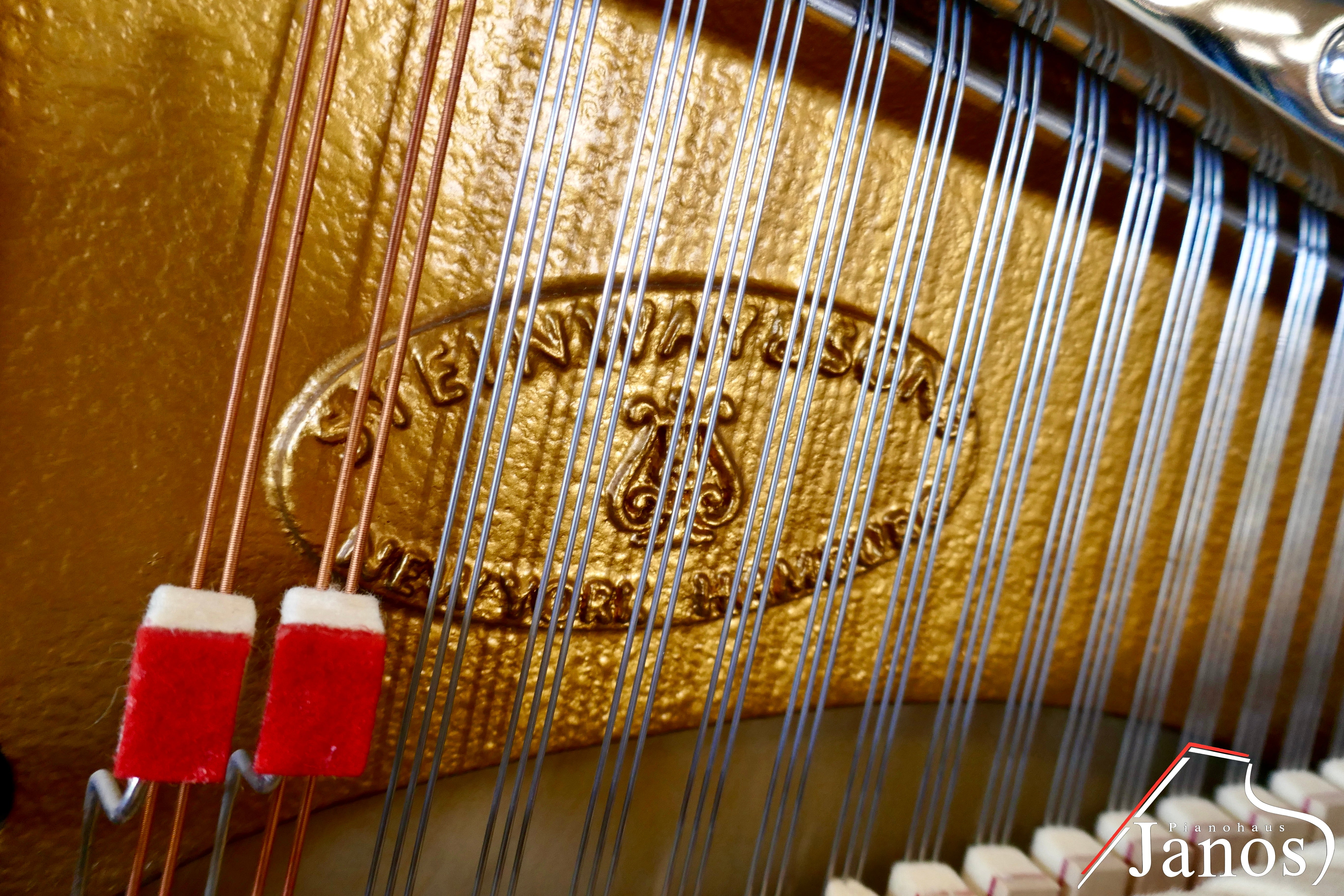Klavier Steinway & Sons K-132 - Schwarz Hochglanz