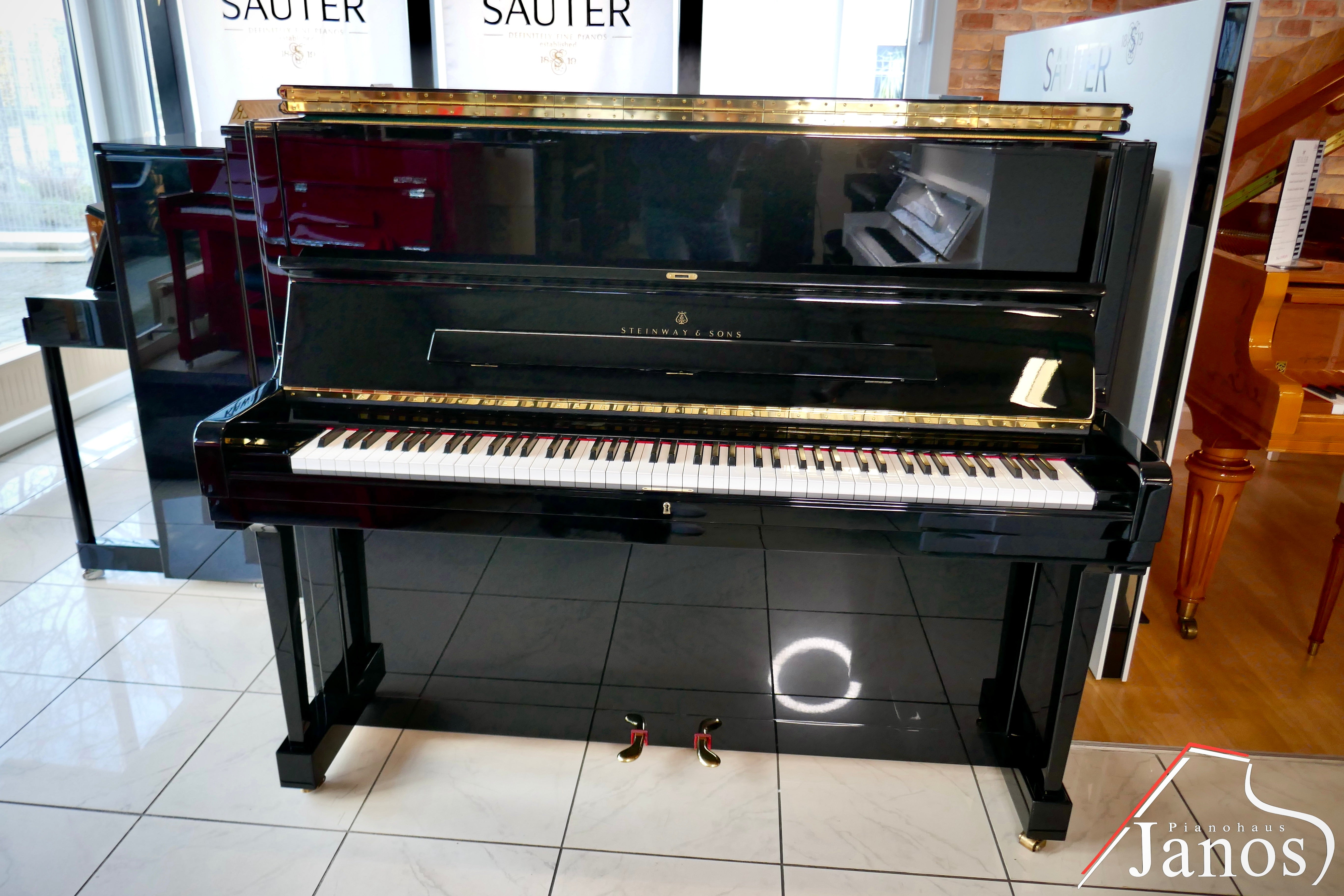 Klavier Steinway & Sons K-132 - Schwarz Hochglanz