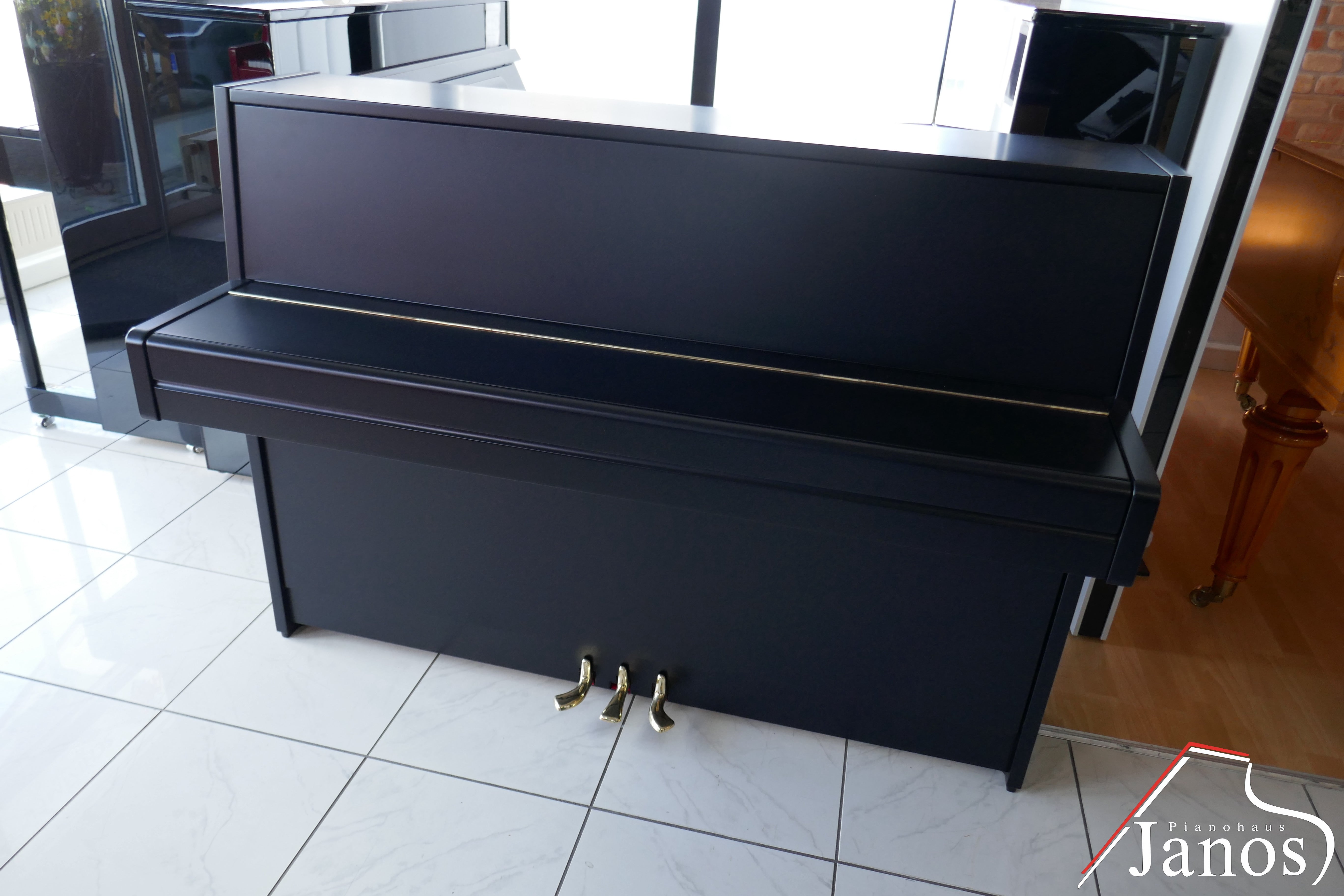 Klavier Yamaha M5J - Schwarz matt