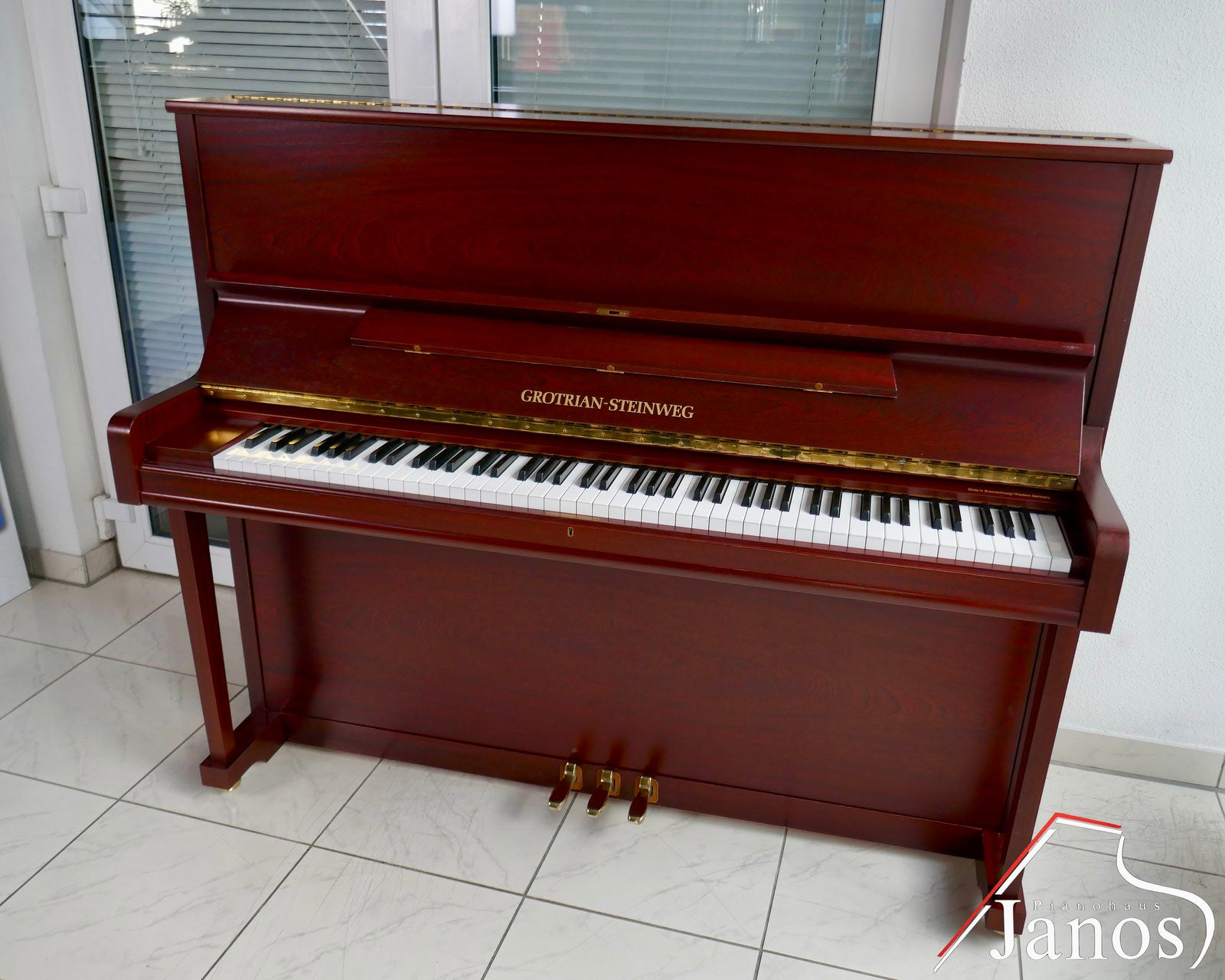 Klavier Grotrian-Steinweg 122 Konsole