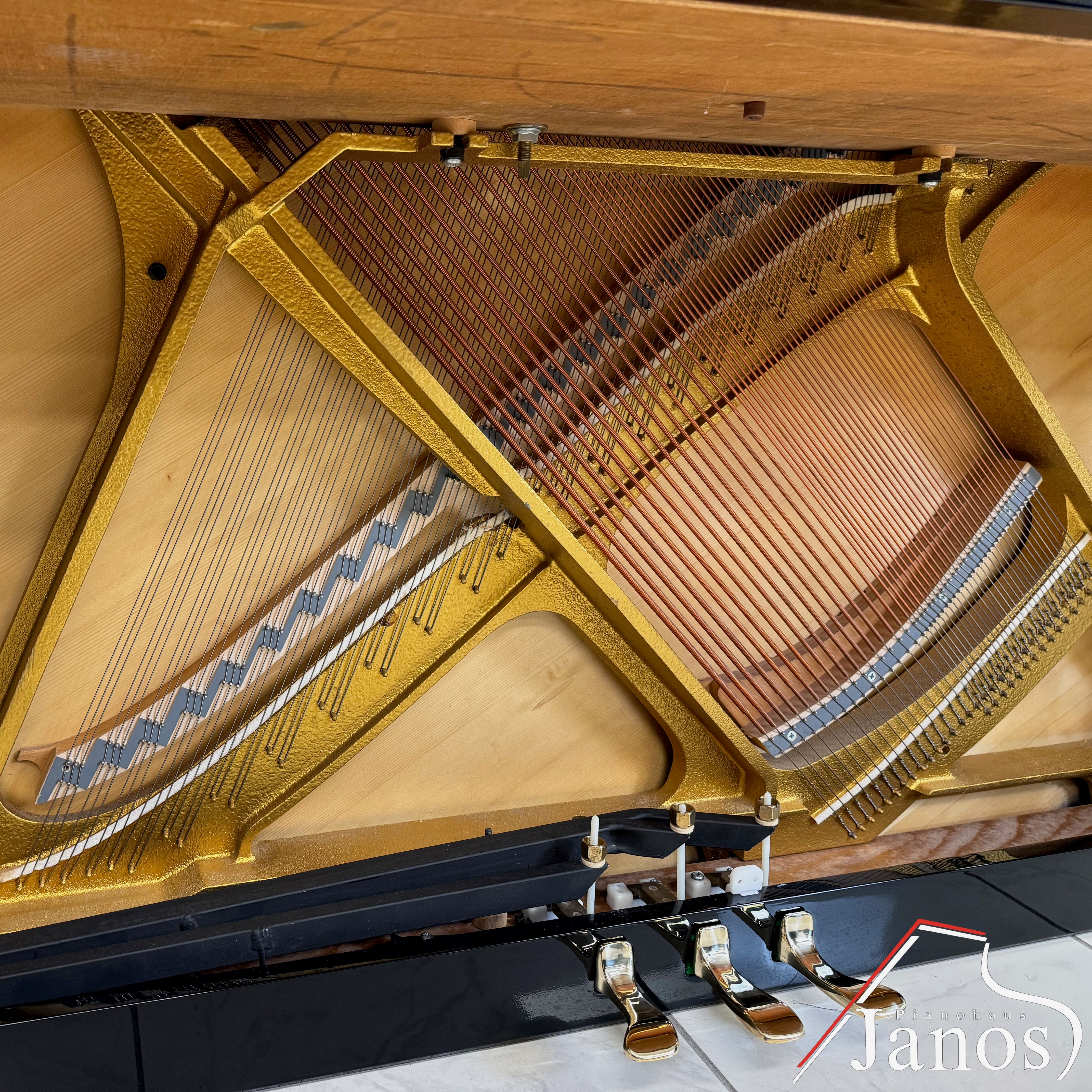 Klavier Schimmel 118 T - Schwarz Hochglanz