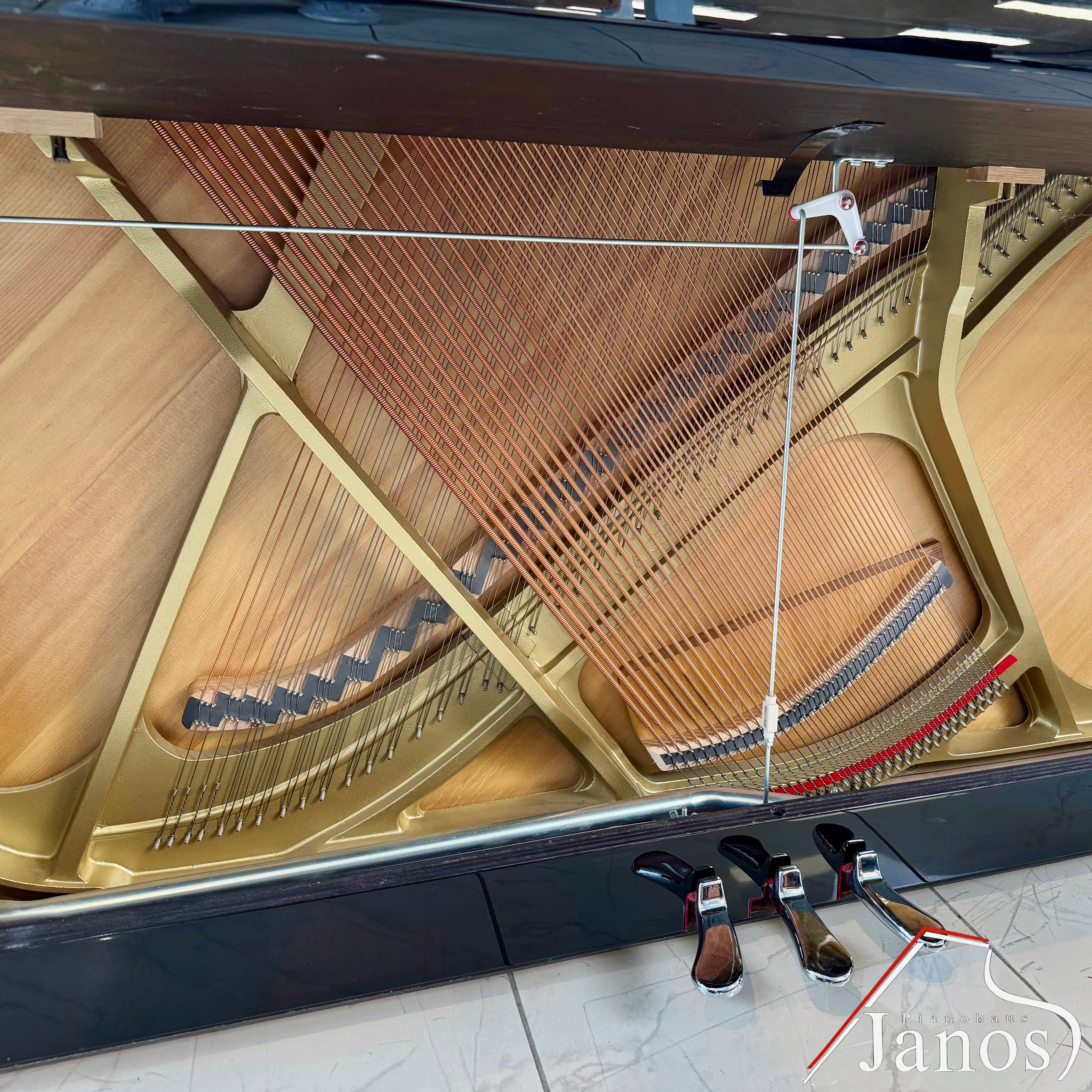 Klavier Yamaha b1 PEC - Schwarz Hochglanz