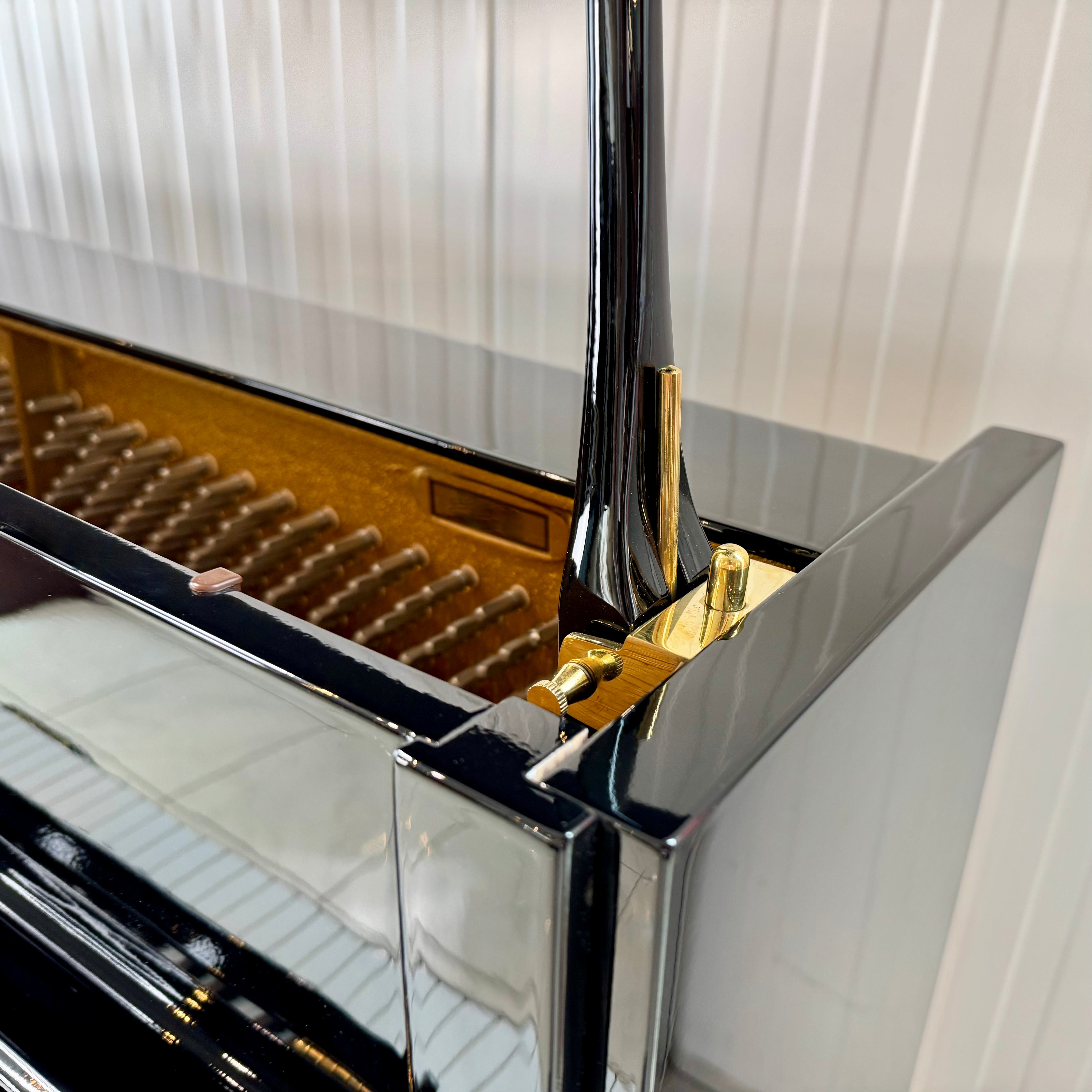 Klavier Schimmel 118 T - Schwarz Hochglanz