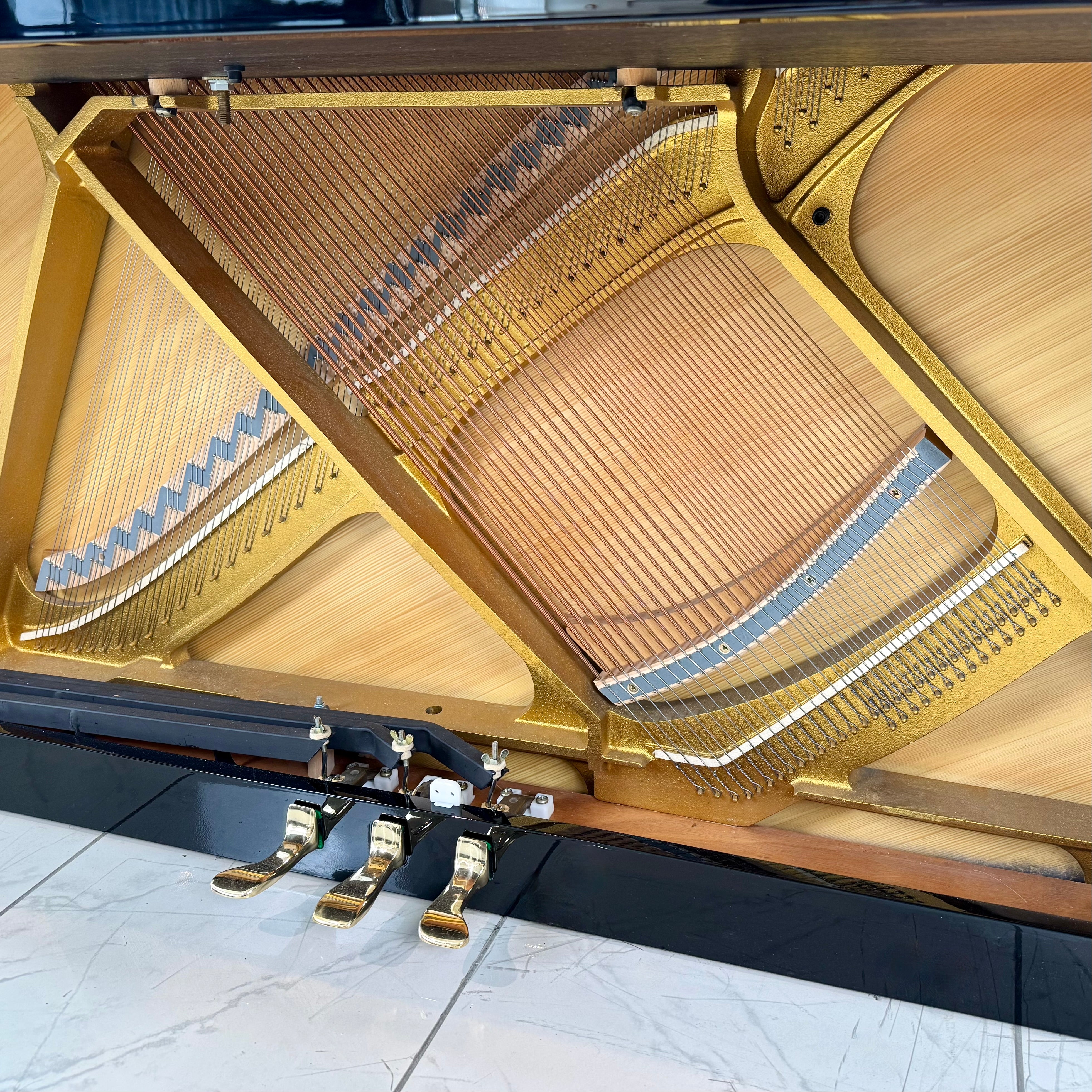 Klavier Schimmel 118 T - Schwarz Hochglanz