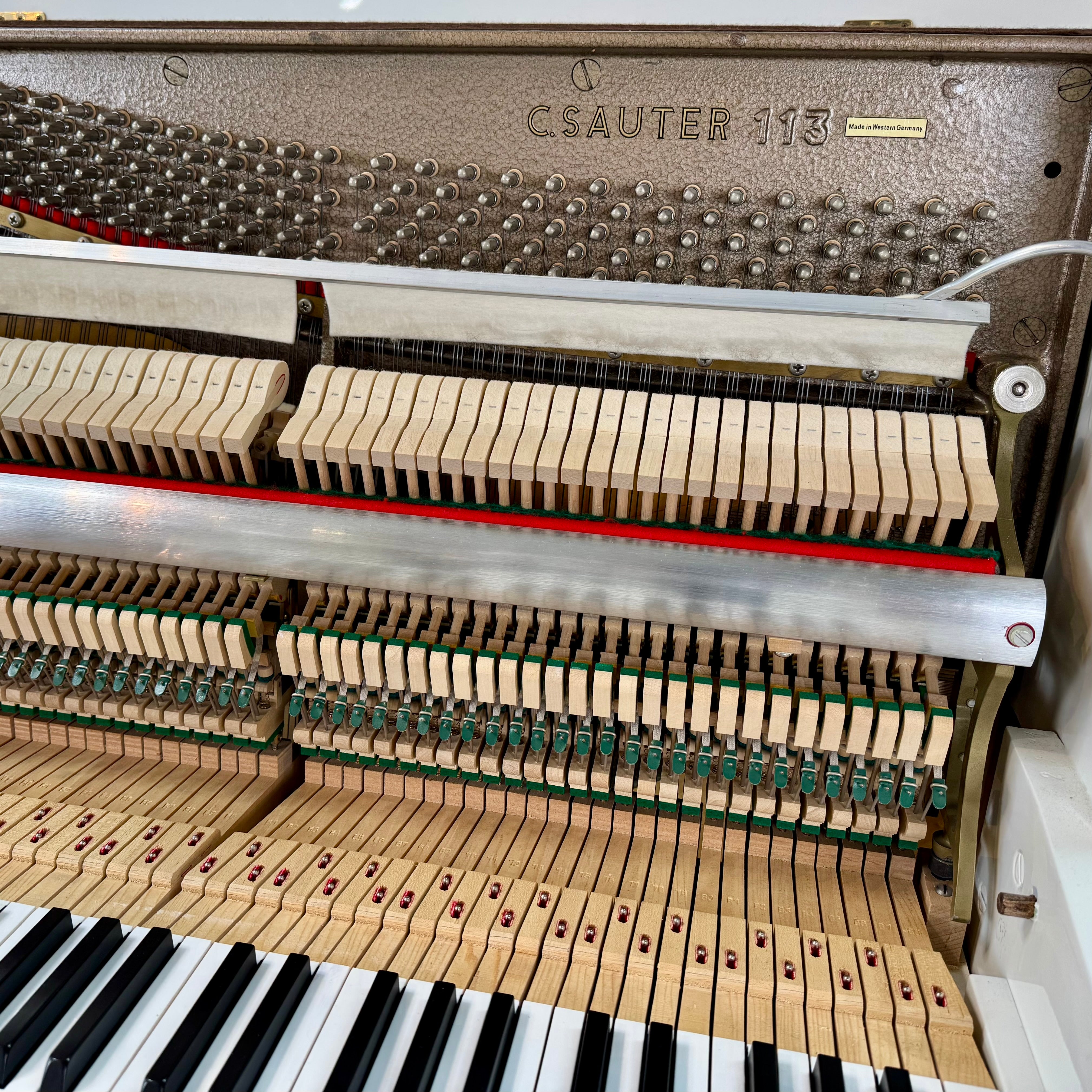 Klavier Sauter 113 RR - Weiß Hochglanz