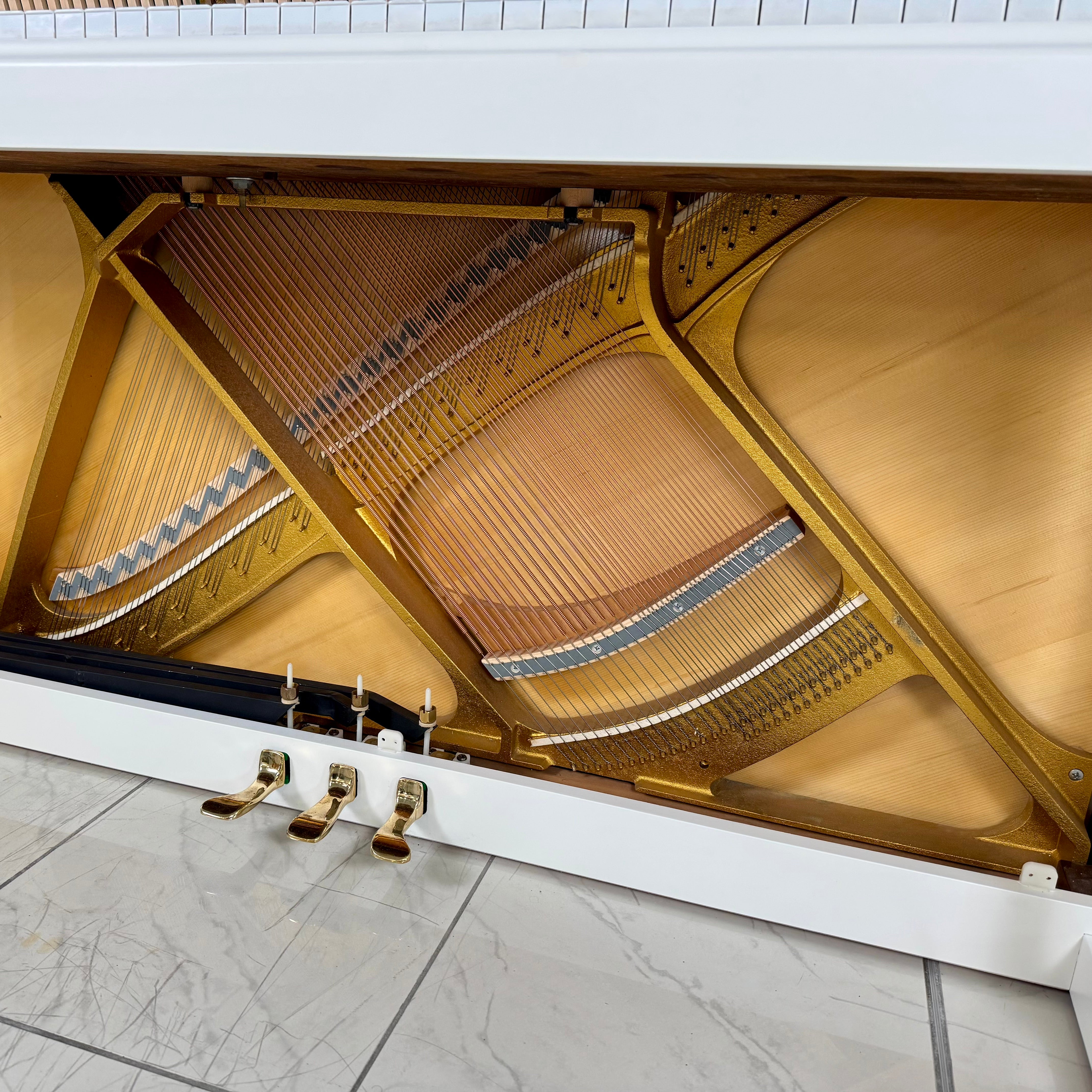 Klavier Schimmel 112 Chippendale - Weiß Matt