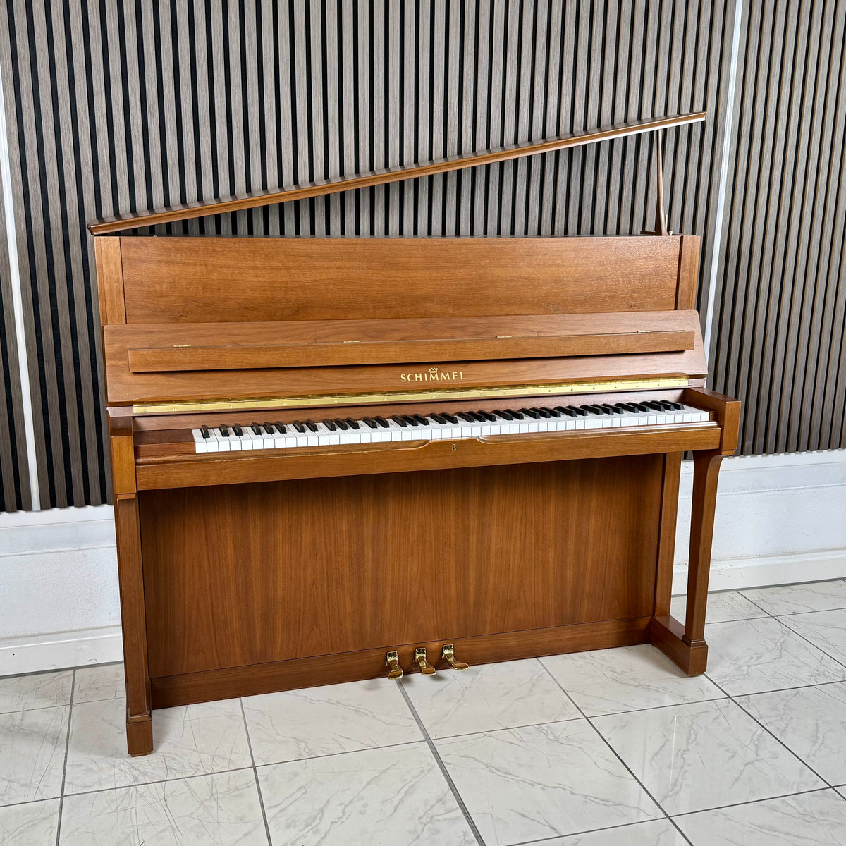 Klavier Schimmel 118 T - Nussbaum Satiniert