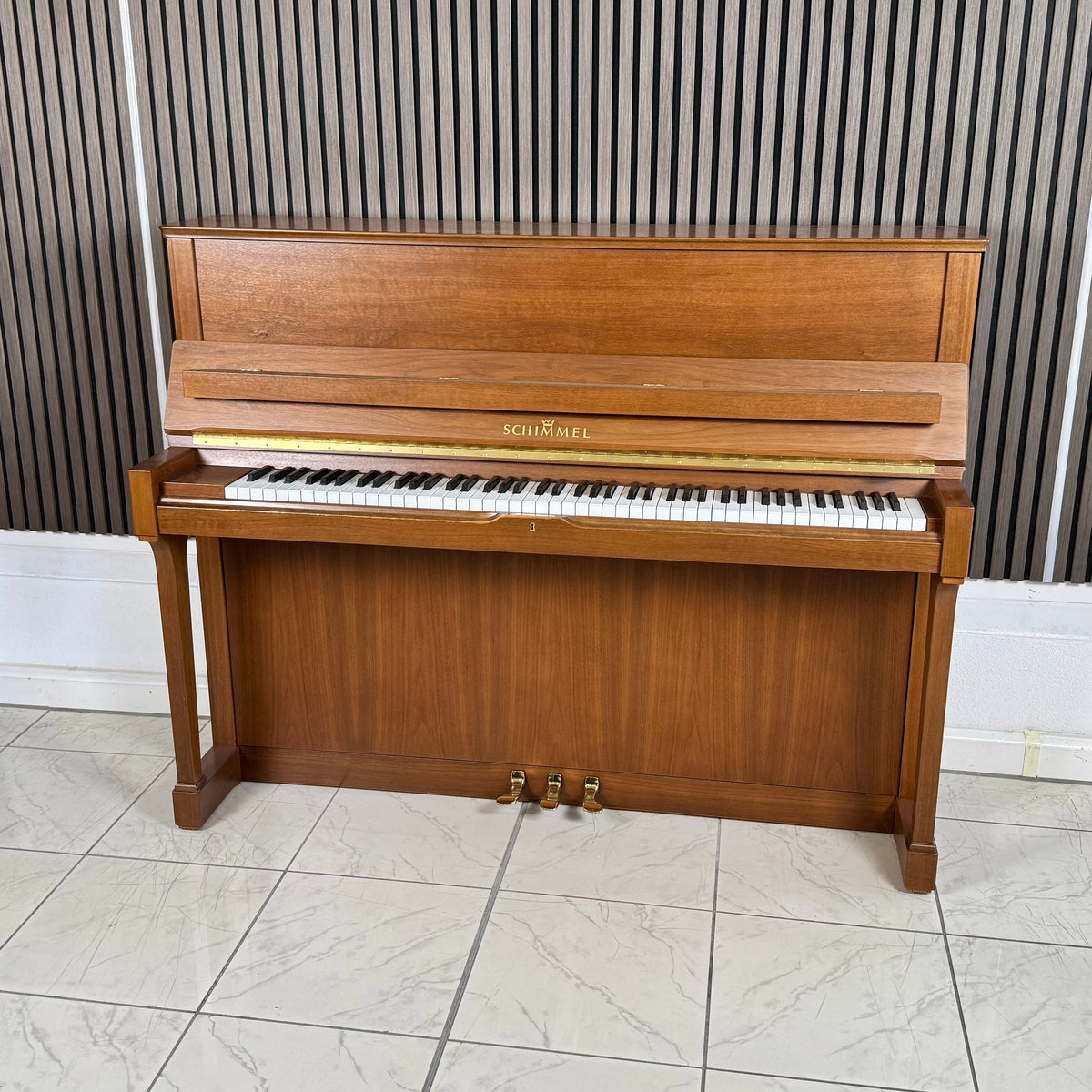Klavier Schimmel 118 T - Nussbaum Satiniert