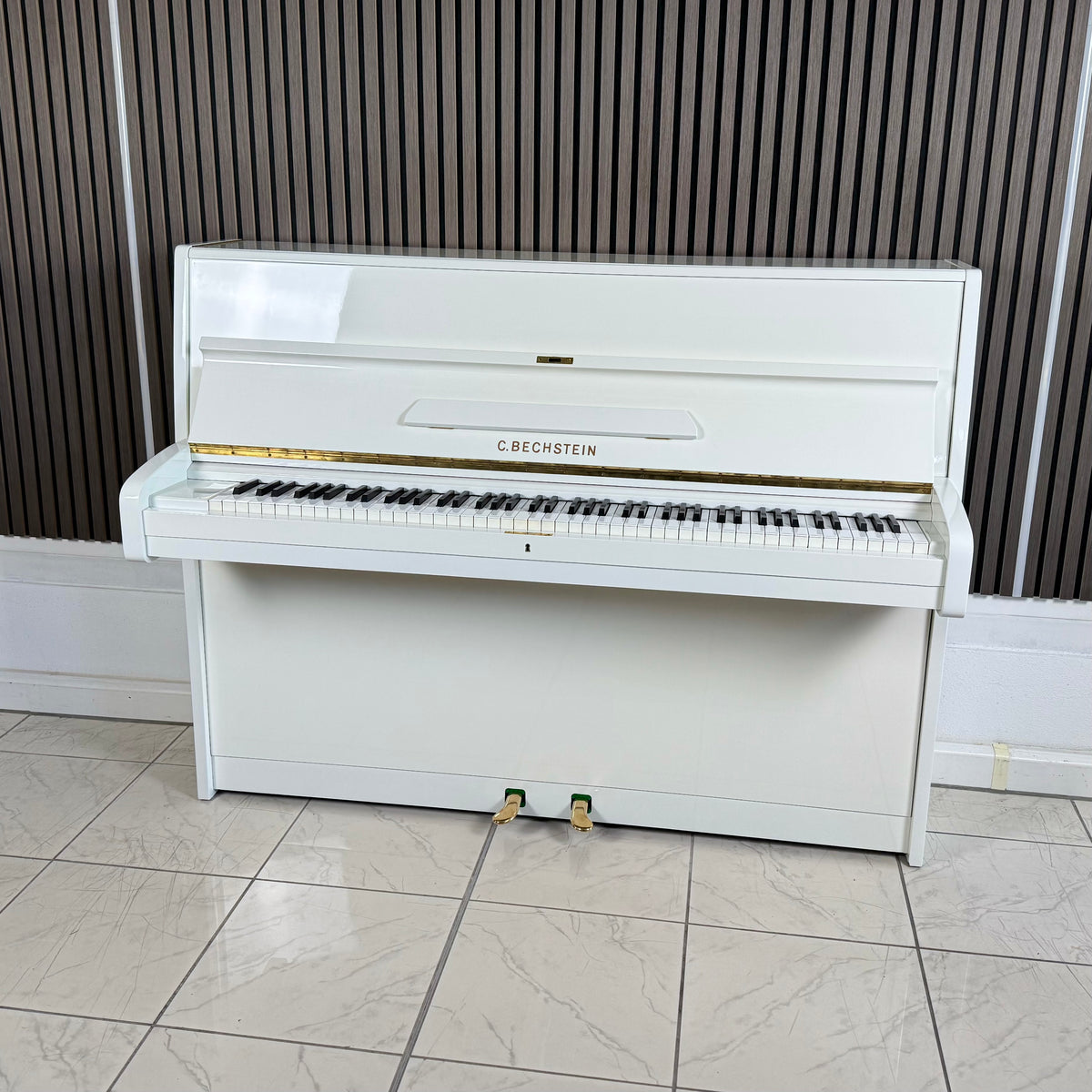 Klavier C. Bechstein 12 N  - Weiß Hochglanz