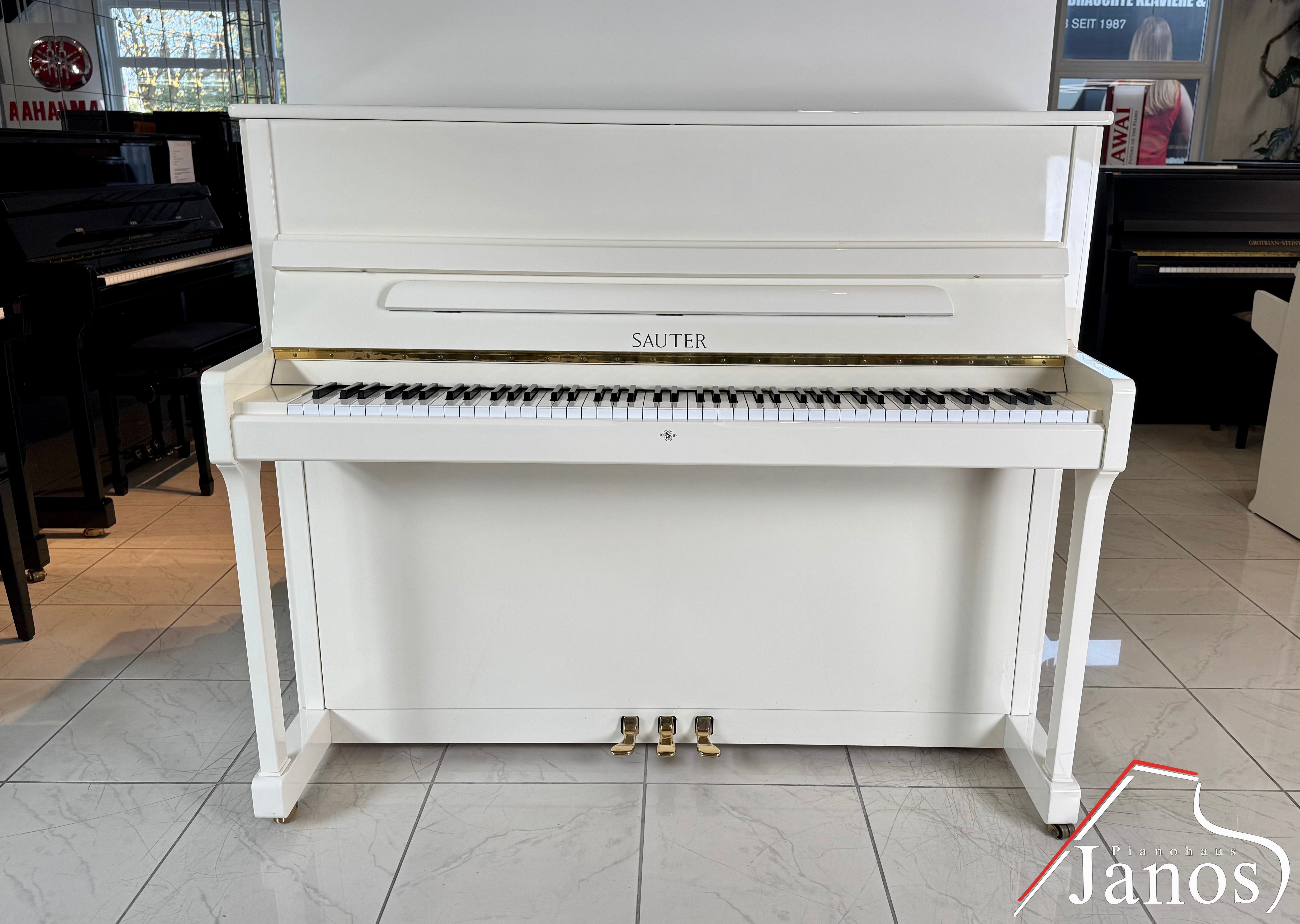 Klavier Sauter – Sondermodell Chantal (Nr. 90 / 200) - Creme Weiß Hochglanz