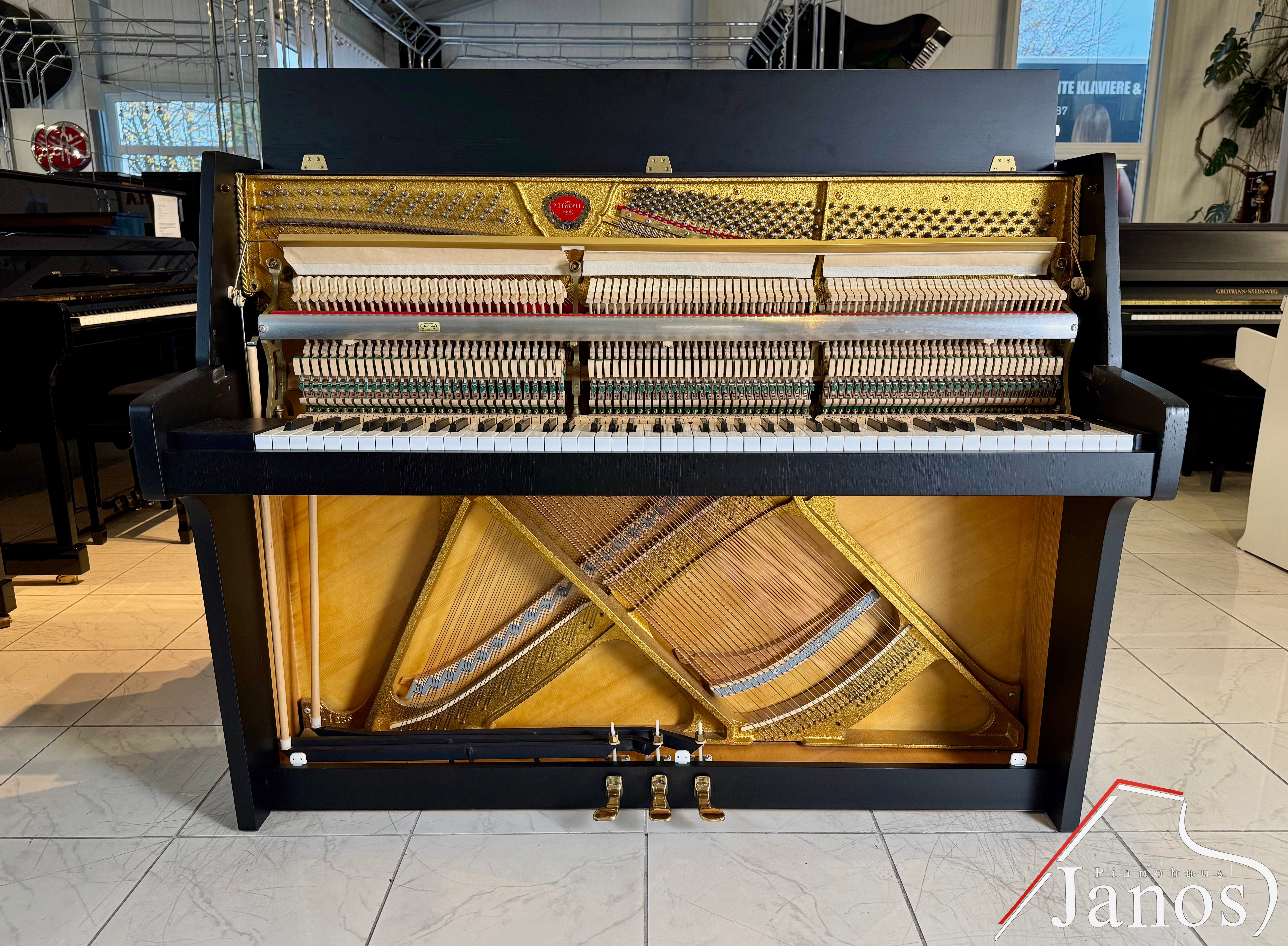 Klavier Schimmel 112 Design Exclusive - Schwarz Matt