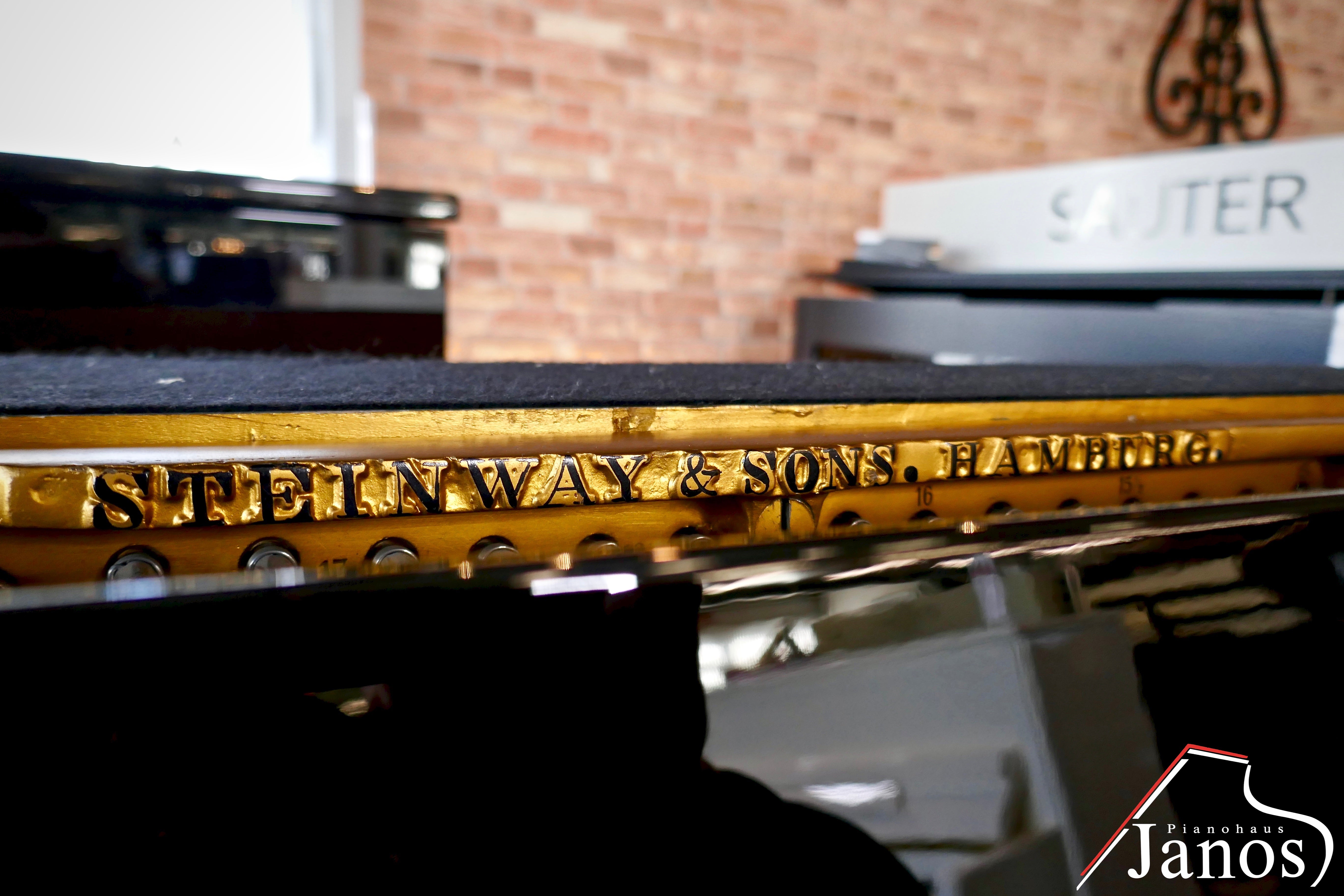 Klavier Steinway & Sons Z-114 - Schwarz Hochglanz