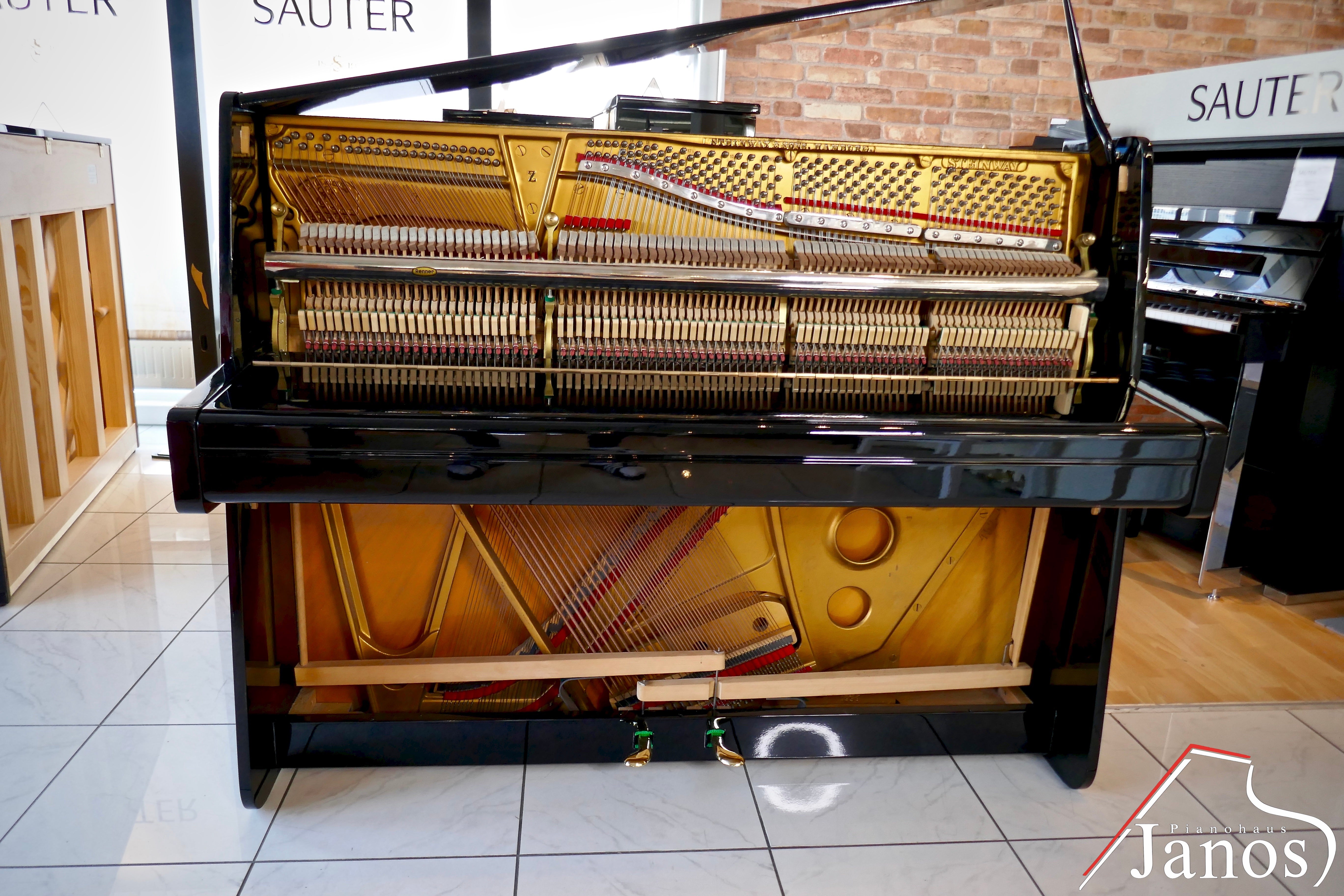 Klavier Steinway & Sons Z-114 - Schwarz Hochglanz