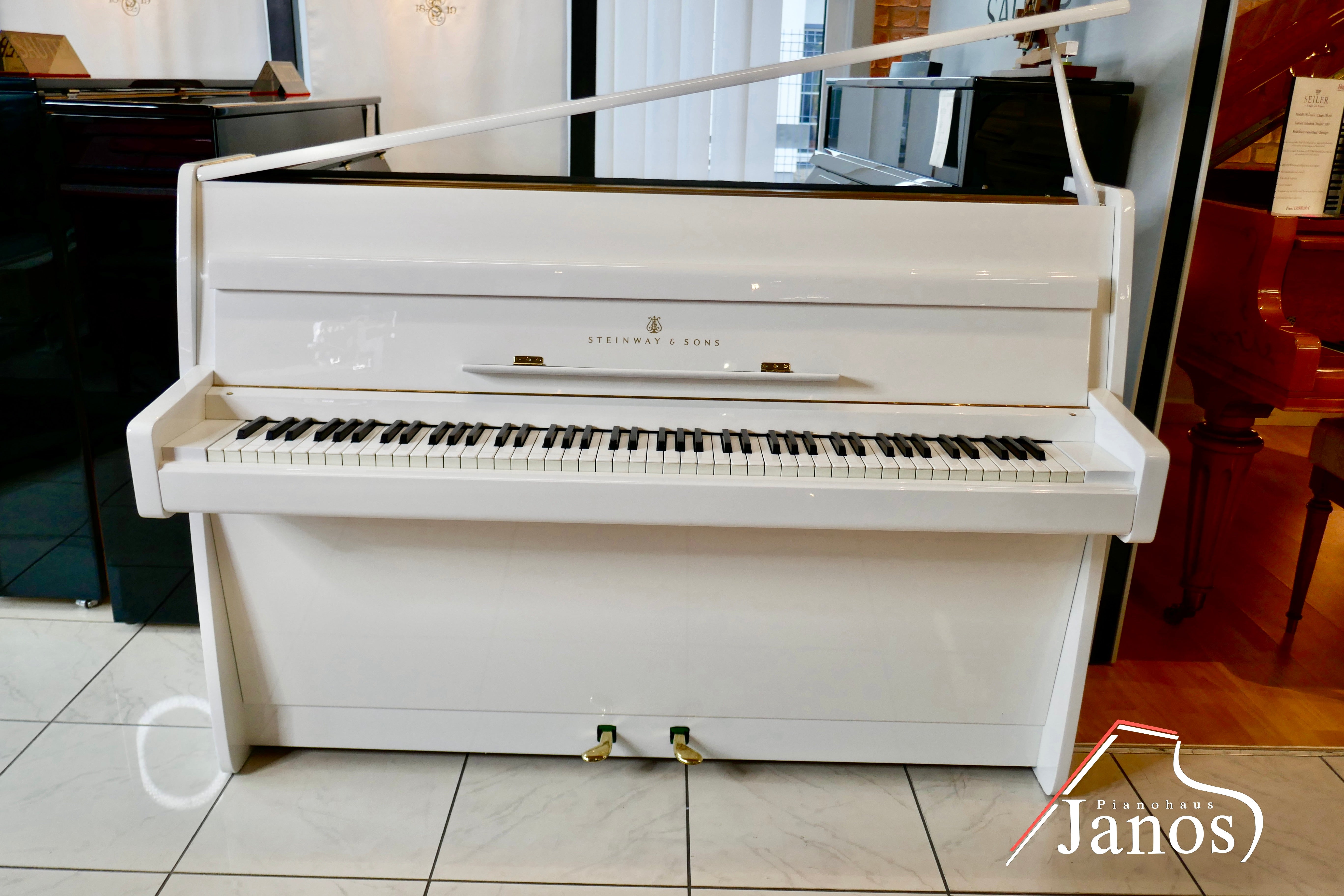 Klavier Steinway & Sons F-104 - Weiß Hochglanz