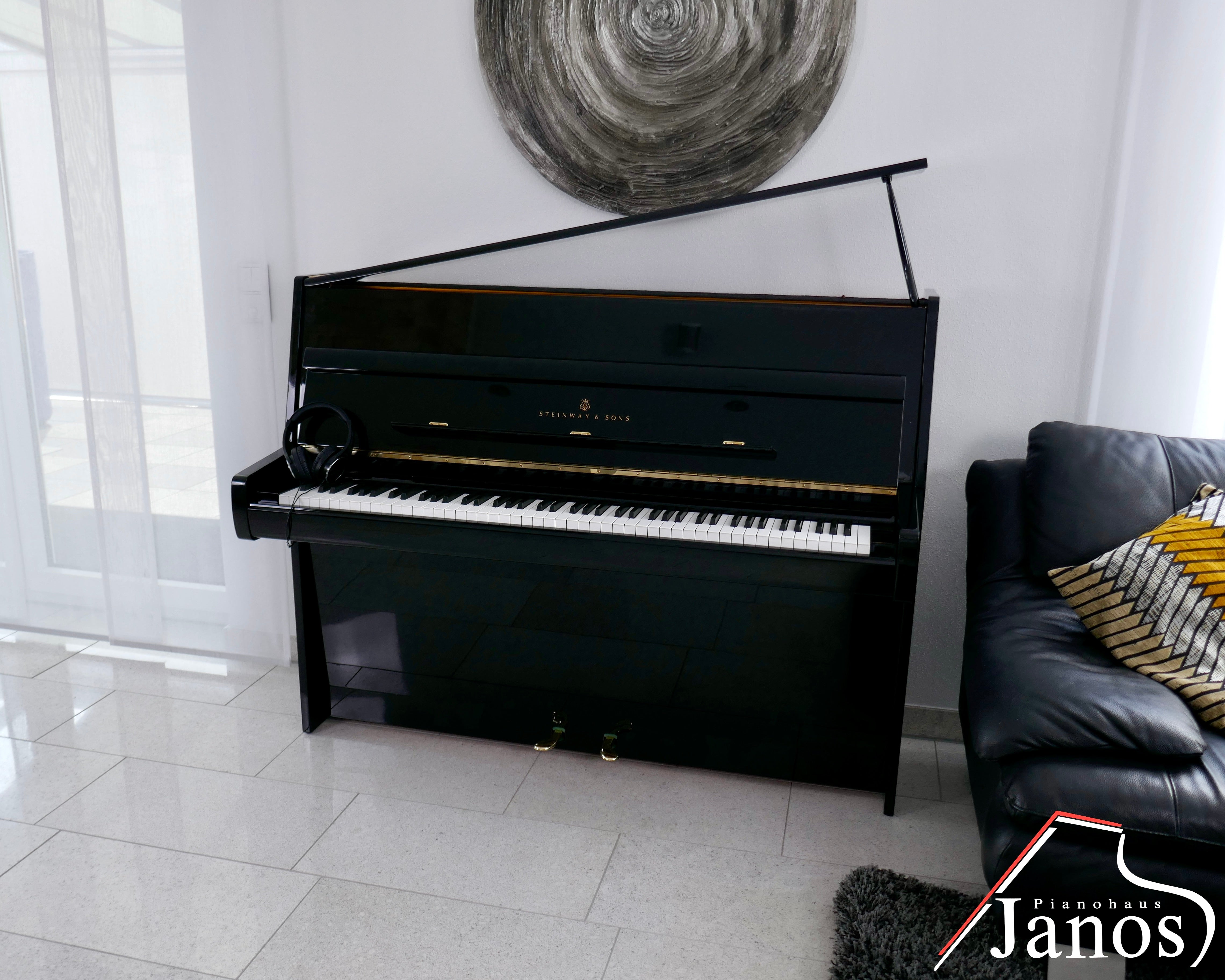 Klavier Steinway & Sons Z-114 - mit Silent System
