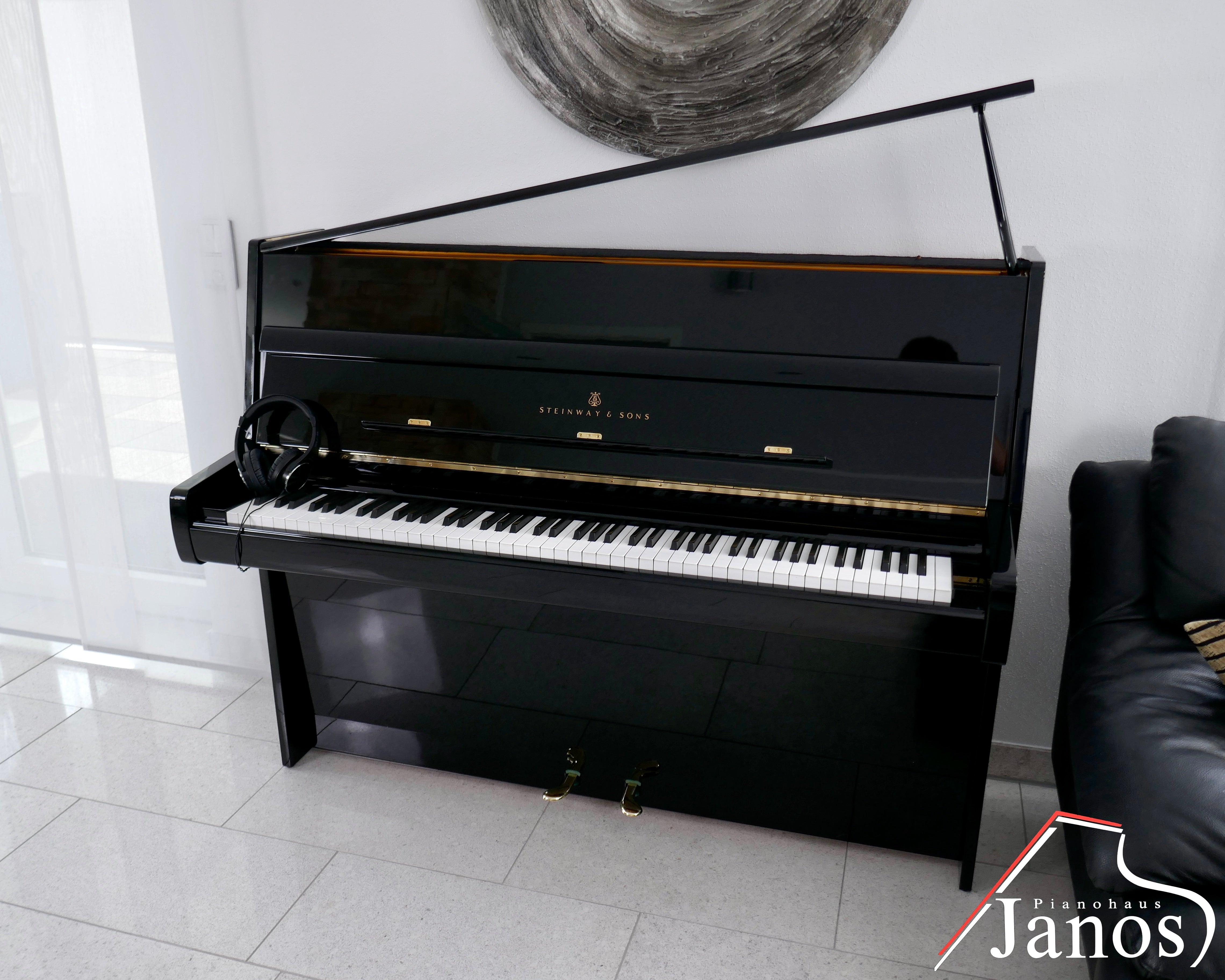 Klavier Steinway & Sons Z-114 - mit Silent System